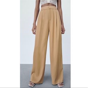 SOLD!! NWT Zara pants